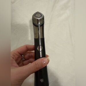 Medicube Age-R Booster H facial device.